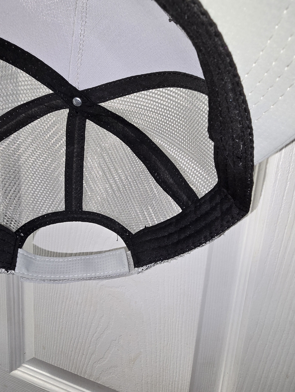 CRST Trucker Hat Snapback Mesh Cap White Black Logo Adjustable Workwear - Picture 3 of 4